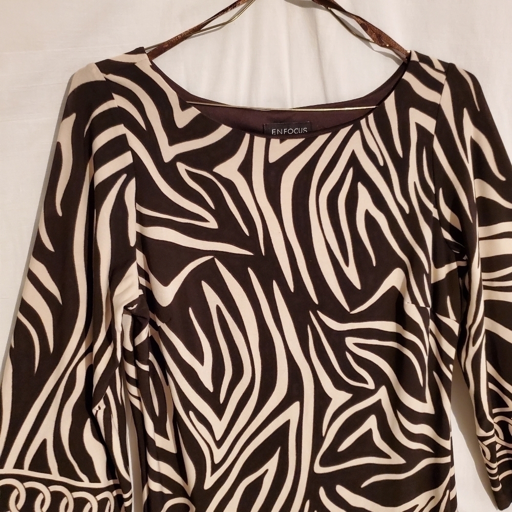 ENFOCUS STUDIO DRESS - Picture 2 of 8